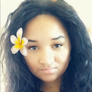 Meet your Posher, Kimberly